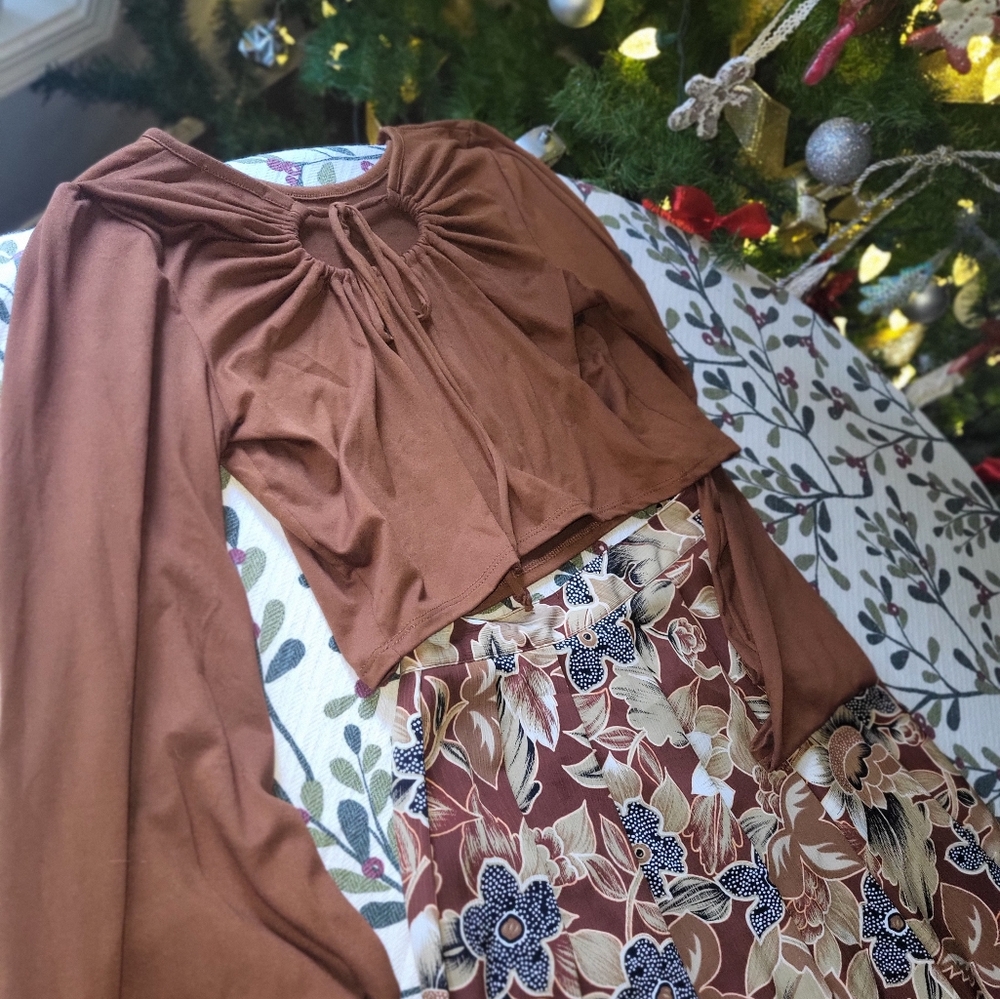 Koret Vintage Skirt with Bellsleeve Brown crop top outfit